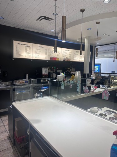 Commerce - Cafe-367 Boul. Arthur-Sauvé, Saint-Eustache, QC 