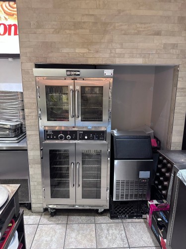 Commerce - Cafe-367 Boul. Arthur-Sauvé, Saint-Eustache, QC 