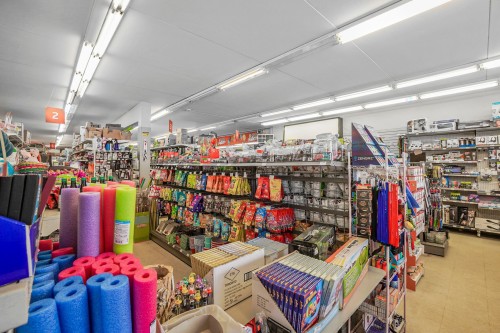 Commerce - 3593 Rue Queen, Rawdon, QC - Indoor With Storage