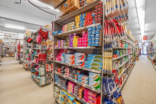 Commerce - 3593 Rue Queen, Rawdon, QC - Indoor With Storage