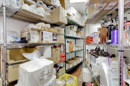 Commerce - A-3671 Boul. St-Jean, Dollard-Des-Ormeaux, QC 