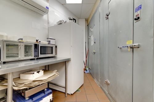 Commerce - A-3671 Boul. St-Jean, Dollard-Des-Ormeaux, QC 