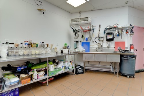 Commerce - A-3671 Boul. St-Jean, Dollard-Des-Ormeaux, QC 