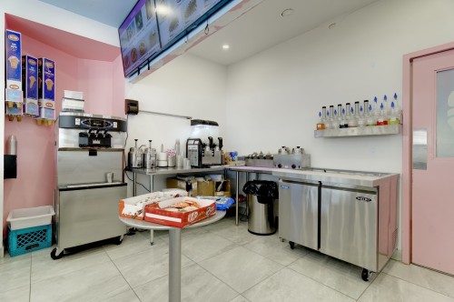 Commerce - A-3671 Boul. St-Jean, Dollard-Des-Ormeaux, QC 