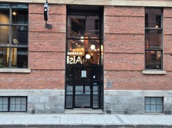 643 Rue Wellington  Montréal (Ville-Marie), QC H3C 1T2