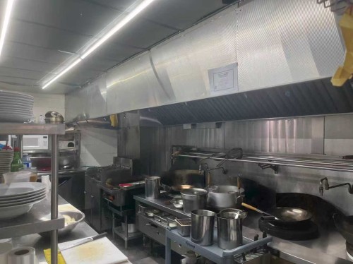 Cuisine - 8630 Rue Sherbrooke E., Montréal (Mercier/Hochelaga-Maisonneuve), QC 