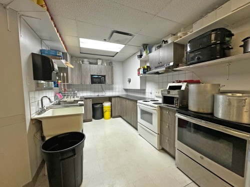 Kitchen - 101-708 Av. Painchaud, La Pocatière, QC 