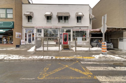 Commerce - 33 Av. Westminster N., Montréal-Ouest, QC 