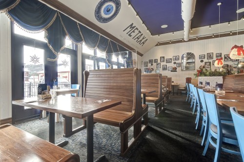 Commerce - 105F Av. Guindon, Saint-Sauveur, QC 