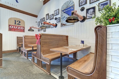 Commerce - 105F Av. Guindon, Saint-Sauveur, QC 