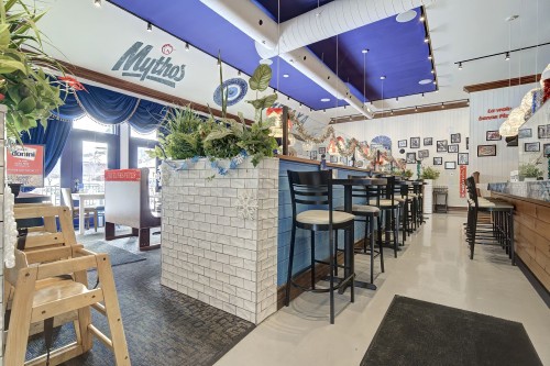 Commerce - 105F Av. Guindon, Saint-Sauveur, QC 