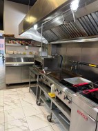 3855 Boul. Décarie  Montréal (Côte-Des-Neiges/Notre-Dame-De-Grâce), QC H4A 3J6