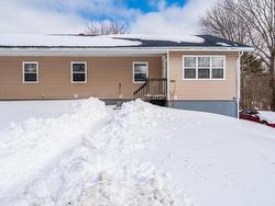 84 Third Avenue  Digby, NS B0V 1A0