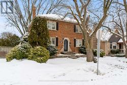 605 EMERALD STREET  Burlington, ON L7R 2P3