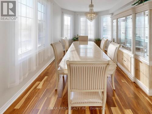 56 Planter Crescent, Vaughan, ON - Indoor Photo Showing Dining Room