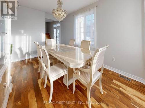 56 Planter Crescent, Vaughan, ON - Indoor Photo Showing Dining Room