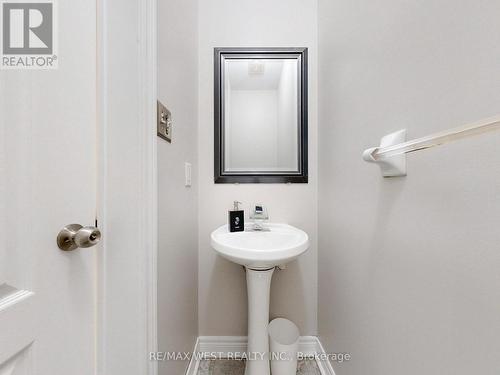 56 Planter Crescent, Vaughan, ON - Indoor Photo Showing Bathroom