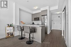 302 - 600 NORTH SERVICE ROAD  Hamilton, ON L8P 4A6