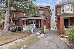 145 GLENGROVE AVENUE W Toronto, ON M4R 1P1