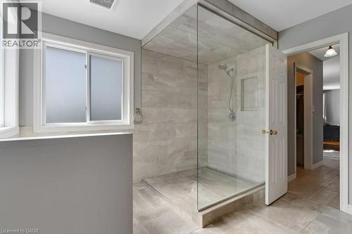 Full bathroom featuring walk in shower - 148 Cowan Boulevard, Cambridge, ON - Indoor Photo Showing Bathroom