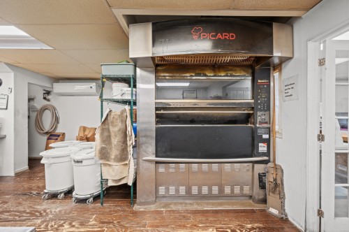 Cuisine - 101-2489 Rue De L'Église, Val-David, QC 