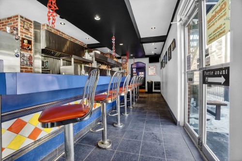 Bar - 4201 Rue De Verdun, Montréal (Verdun/Île-Des-Soeurs), QC - Indoor
