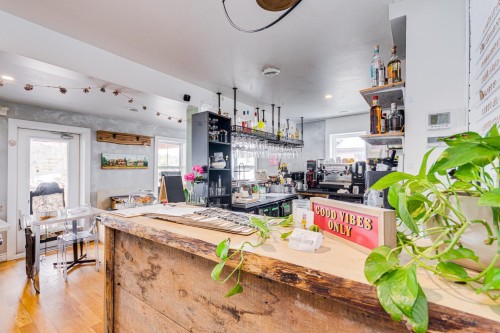 Reception - 18 Ch. Scott, Chelsea, QC - Indoor Photo Showing Other Room