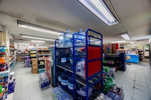 Commerce - 424 Rue Laurier, Val-Des-Sources, QC - Indoor Photo Showing Garage