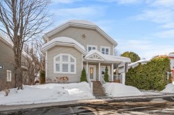 1080 Rue Valiquette  Sainte-Adèle, QC J8B 2M3