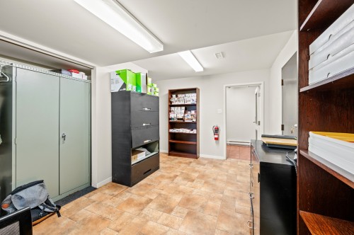 Salle communautaire - 1080 Rue Valiquette, Sainte-Adèle, QC - Indoor Photo Showing Other Room