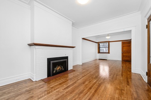 Living Room - 77 Av. Columbia, Westmount, QC - Indoor Photo Showing Other Room With Fireplace