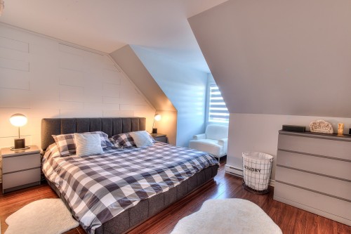 Master Bedroom - 664 Rue Étienne-Lavoie, Laval (Sainte-Dorothée), QC - Indoor Photo Showing Bedroom