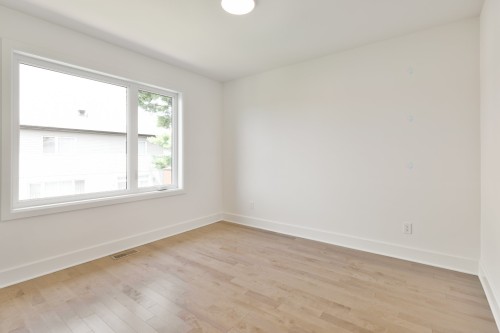 Bedroom - 5725 Rue Aline, Brossard, QC - Indoor Photo Showing Other Room