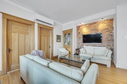 Salon - 