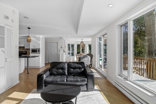 Salon - 23 Ch. Phaneuf, Orford, QC - Indoor Photo Showing Living Room