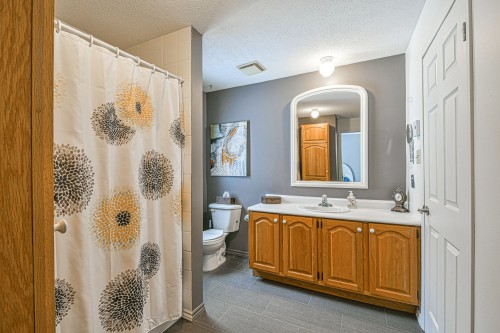 Salle de bains - 15-255 Rue Séraphin, Sainte-Adèle, QC - Indoor Photo Showing Bathroom