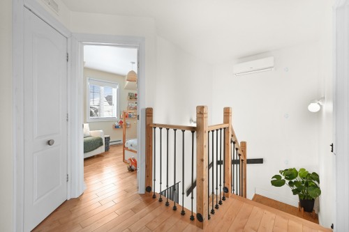 Escalier - 298 Rue Provost, Napierville, QC - Indoor Photo Showing Other Room