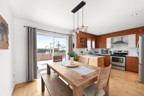 Salle à manger - 298 Rue Provost, Napierville, QC - Indoor Photo Showing Kitchen