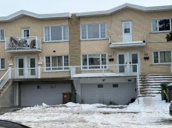 2808 Rue McWillis  Montréal (Saint-Laurent), QC H4R 1M7