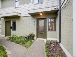 106-119 Ladysmith St  Victoria, BC V8V 1J3