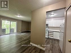 6 - 3 LOWNDES AVENUE  Georgina, ON L4P 3T1