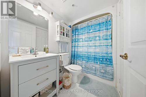 103 - 1450 Bishops Gate, Oakville, ON - Indoor Photo Showing Bathroom
