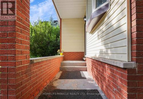 7 Cardill Crescent, Waterloo, ON - Outdoor With Exterior