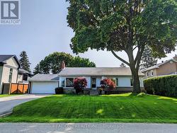 1570 PARK ROYALE BOULEVARD  Mississauga, ON L5E 2Z4