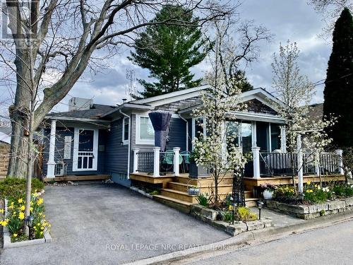 11 PEEL STREET  St. Catharines (Port Dalhousie), ON L2N 5A2