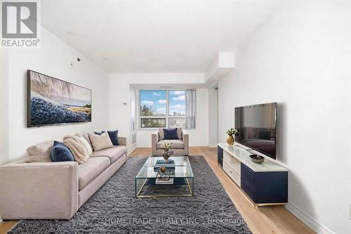 310 - 35 SARANAC BOULEVARD  Toronto, ON M6A 2G4