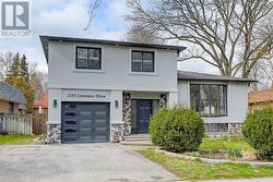 2193 CONSTANCE DRIVE  Oakville, ON L6J 5L5