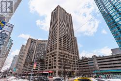 1913 - 55 HARBOUR SQUARE  Toronto, ON M5J 2L1
