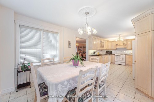 4097 Hickory Drive, Mississauga, ON - Indoor Photo Showing Dining Room