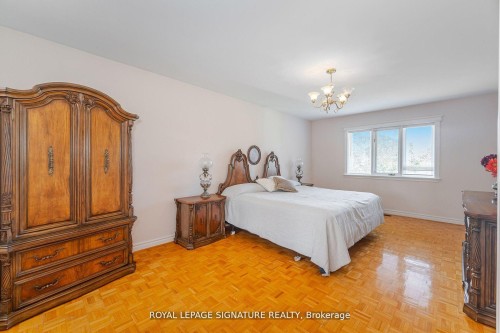 4097 Hickory Drive, Mississauga, ON - Indoor Photo Showing Bedroom